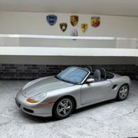 Porsche boxster 1/18 ut