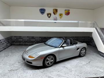 Porsche boxster 1/18 ut