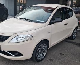 Lancia Ypsilon 1.2 69 CV 5 porte GPL Ecochic Plati