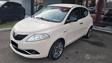 Lancia Ypsilon 1.2 69 CV 5 porte GPL Ecochic Plati