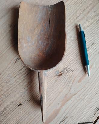 Antica paletta sessola per farina o granaglie