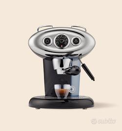 Illy Macchina Caffe’ X7.1 per capsule iperespresso