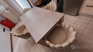 Set tavolo allungabile + 4 sedie di design