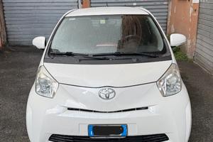 Toyota IQ High