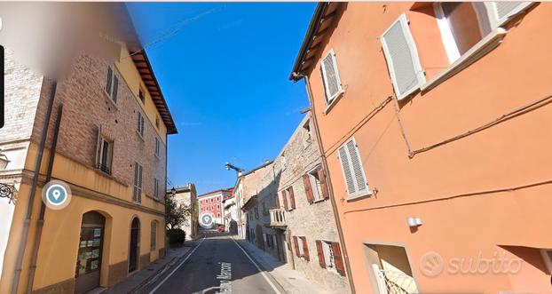 Bilocale con balcone castelvetro