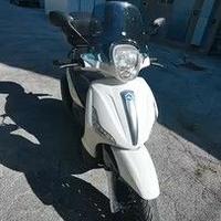 Beverly 300