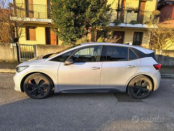Cupra Born Impulse 2023 e-boost 231cv