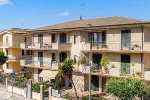 Appartamento grazioso, completo di arredamento