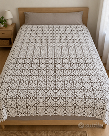Copriletto uncinetto bianco fatto a mano 226x172
