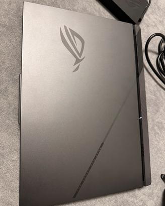 ASUS ROG STRIX G16 2025 5070TI RAYZEN9 32g RAM