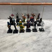 Lotto 17 statuine marvel in piombo
