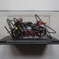 V. Rossi modellino Aprilia 250 con autografo
