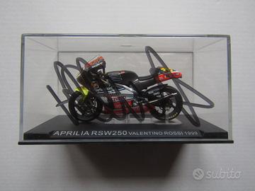 V. Rossi modellino Aprilia 250 con autografo