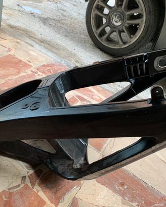 Forcellone Yamaha R1 2004/2005