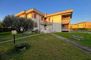 PORZIONE DI TRIFAMILIARE A COLOGNOLA AI COLLI