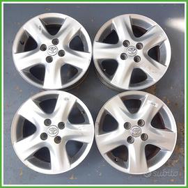 Cerchi in Lega Toyota Corolla 5 Serie 15 pollici