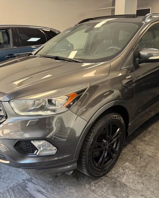 Ford Kuga 1.5 TDCI 120 CV ST-Line Tetto Apribile