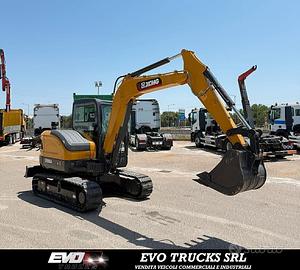MINIESCAVATORE XCMG XE60GA ANNO 2026 NUOVO!!!