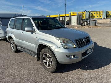 Toyota Land Cruiser KDJ 120