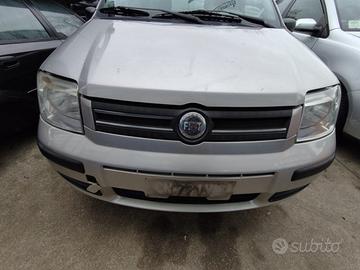 Griglia anteriore FIAT PANDA del 2004