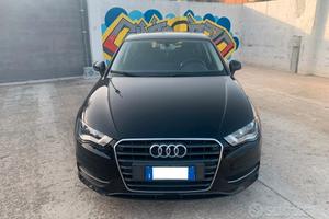 Audi A3 Sportback 3a serie Ultra 1600 tdi