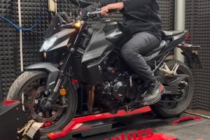 Honda Hornet 750 Nero Opaco (Depo A2 a libretto)