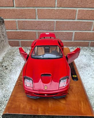 MODELLINO FERRARI 550