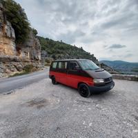Volkswagen T4 ammobiliato