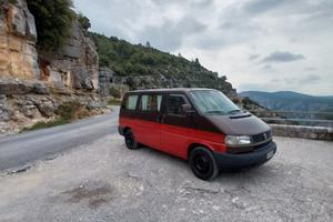 Volkswagen T4 ammobiliato