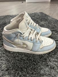 Jordan 1 Mid SE Glitter Swoosh Ice Blue glitter