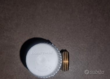 Honeywell detentoreDN10 per termosifoni ad angolo 