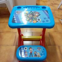 Banco scuola bambino
