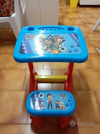 Banco scuola bambino