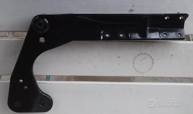 Staffa supporto scarichi Harley Davidson Heritage