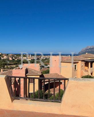 Porto San Paolo - Bilocale in residence con piscin