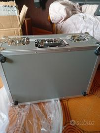 Case per strumenti musicali, pedaliera etc