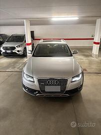 Audi A4  3.0 TDI V6 240CV  anno 2010