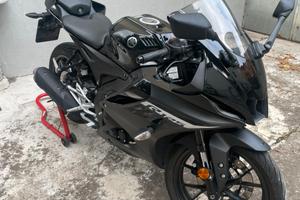 YAMAHA YZF-R125