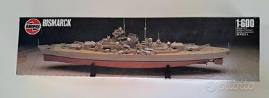 nave da guerra Bismark Aiefix no italeri anni 80