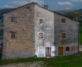 CASA DI CORTE A GREZZANA