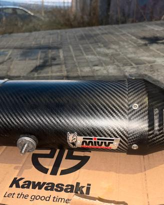 Scarico mivv in carbonio