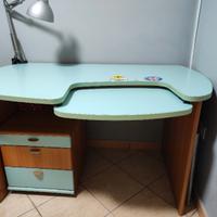 Scrivania Bicolore Legno & Verde Acqua - Usata 