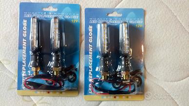 4 Frecce Moto LED 12v Nuove  lampeggio classico