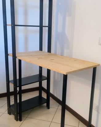 scrivania  con libreria scaffale 