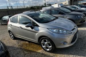 Ford fiesta 1.4 titanium Neopatentati