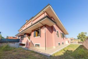 5 LOCALI A ROMA
