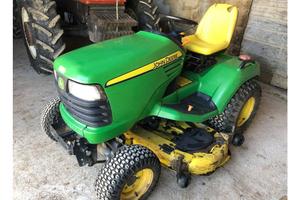 Trattorino taglia erba