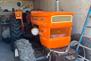 TRATTORE GOMMATO FIAT540 DTH E TRINCIA
