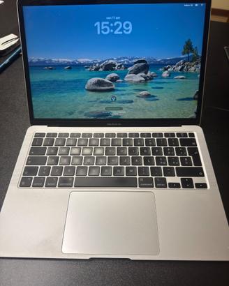 MacBook Air M1 8Gb ram/256Gb SSD