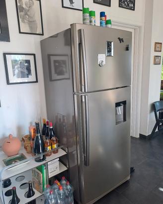 frigorifero Samsung con dispenser acqua